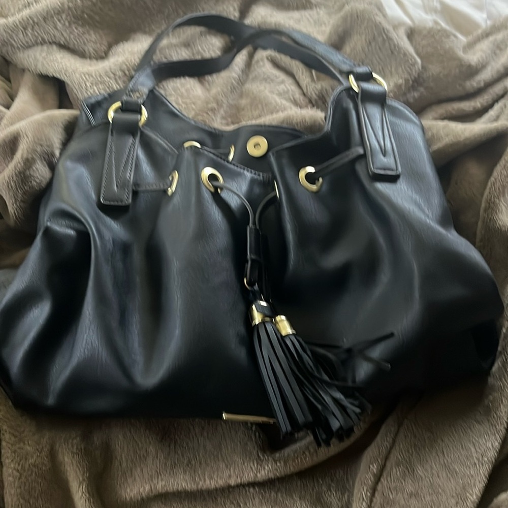 LIZ CLAIBORNE Women’s Black Shoulder Bag